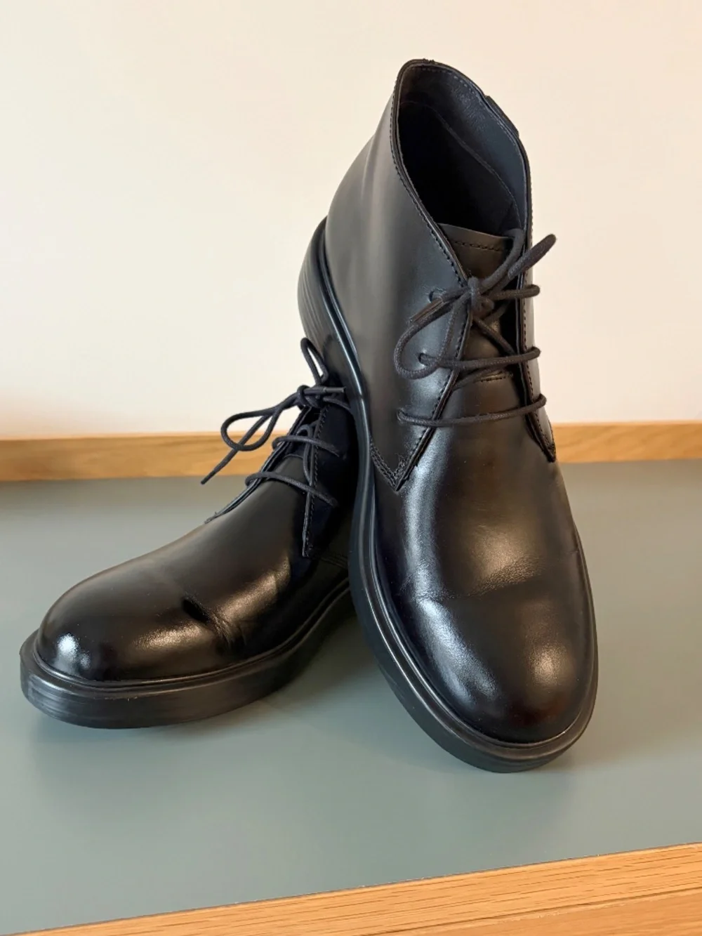 Camper Norman Ankle Boots / Mens Black / Size 43